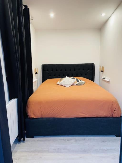 5 Min Airport Aeroport - Shuttle Navette - Parking Apartment Bonlier Exterior photo